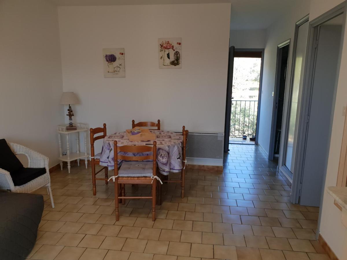 Residence Lou Cigaloun - Ana Location Gréoux-les-Bains Exteriör bild