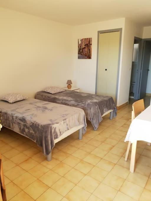 Residence Lou Cigaloun - Ana Location Gréoux-les-Bains Exteriör bild