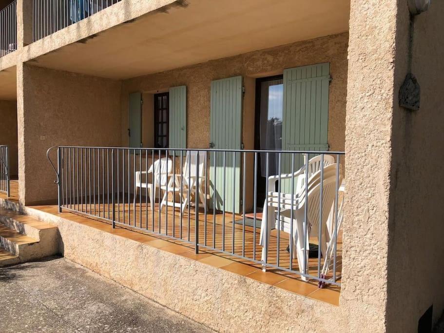 Residence Lou Cigaloun - Ana Location Gréoux-les-Bains Exteriör bild