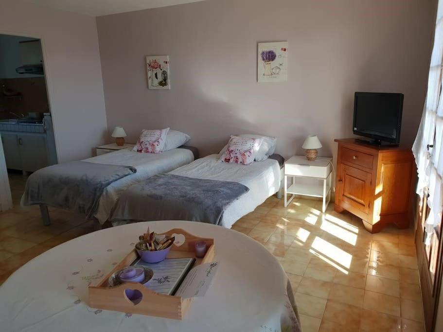 Residence Lou Cigaloun - Ana Location Gréoux-les-Bains Exteriör bild